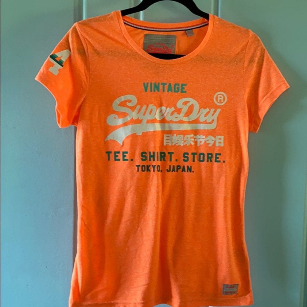 Super dry graphic tee